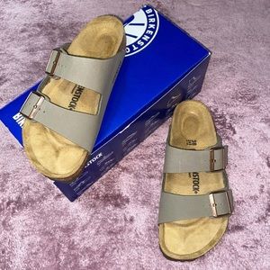 Birkenstock Arizona Stone Color size 7/7.5